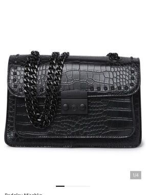 Badgley Mischka Black Croc-Embossed Chain Shoulder Bag